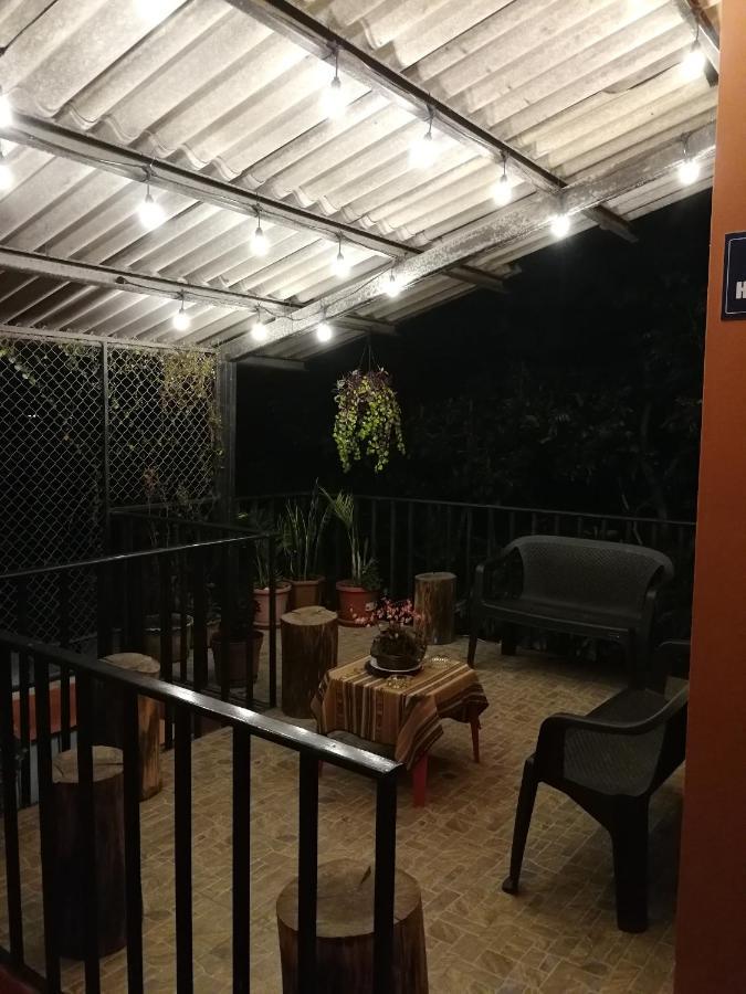 Chapelet Hostal Табабела Экстерьер фото
