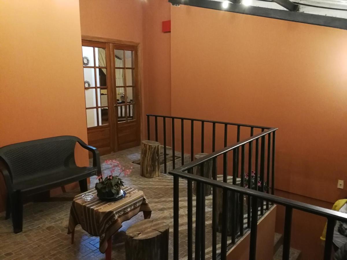 Chapelet Hostal Табабела Экстерьер фото