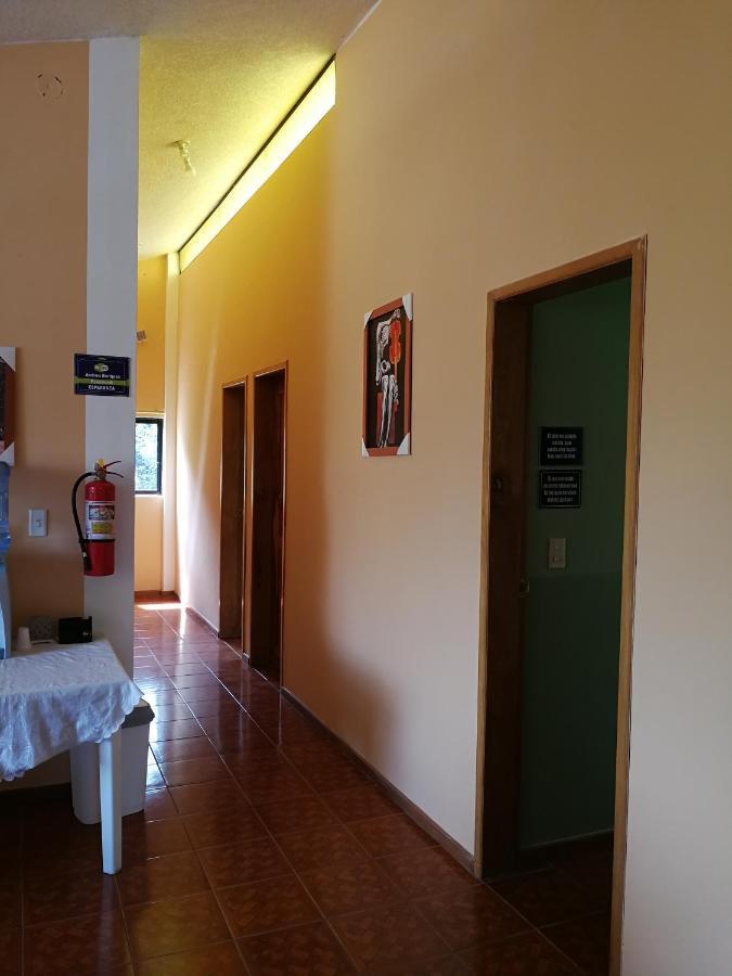 Chapelet Hostal Табабела Экстерьер фото