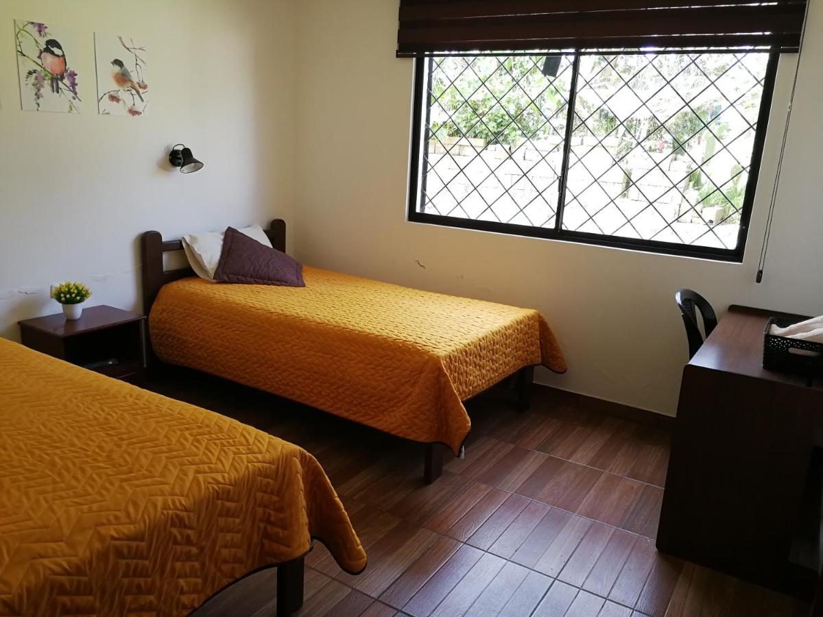 Chapelet Hostal Табабела Экстерьер фото
