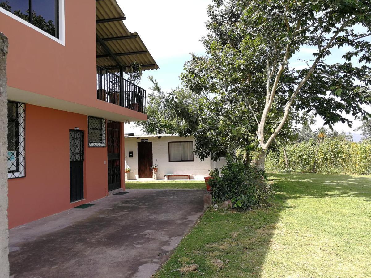 Chapelet Hostal Табабела Экстерьер фото